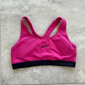 nike pro sports bra M